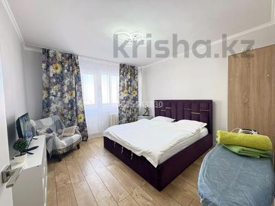 1-бөлмелі пәтер · 50 м² · 9/12 қабат, Б. Момышулы 23 — Ресторан Туран, бағасы: 13 000 ₸ в Астане, Алматы р-н