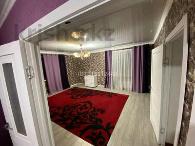 3-бөлмелі пәтер · 89.9 м² · 2/5 қабат, Аскарова 227 — Остановка военторг, бағасы: 150 000 ₸ в Таразе