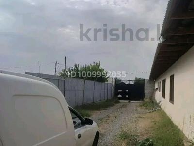 Промбаза · 3 сотки, 11-й микрорайон, Байсары 35 — улица Керима Тленшина возле железнодорожного переезда за 200 000 ₸ в Шымкенте, Енбекшинский р-н