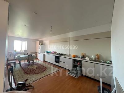3-комнатная квартира · 134 м² · 6/6 этаж, мкр 5, Есет батыр 160Б — Между Абх и Есет батыр за 23 млн 〒 в Актобе