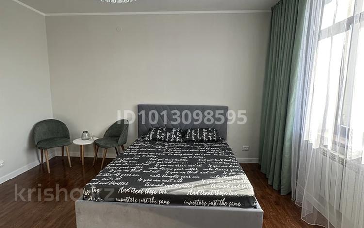 1-бөлмелі пәтер · 29 м² · 2/5 қабат, Дружбы народов 2/3, бағасы: 3 000 ₸ в Усть-Каменогорске — фото 2