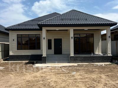 Отдельный дом · 4 комнаты · 160 м² · 5 сот., Суюнбая за 37 млн 〒 в Каскелене