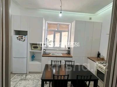 Отдельный дом · 5 комнат · 120 м² · 6 сот., Рустемов 16 — Ханшайым Плаза, Нұрсат,Риксос жанында за 350 000 ₸ в Туркестане