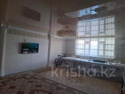 Продажа квартир в Мангистауской обл.: 4-комнатная квартира · 103.2 м² · 1/5 этаж, 15-й мкр 46 за 29 млн 〒 4-комнатная квартира · 103.2 м² · 1/5 этаж, 15-й мкр 46 за 29 млн 〒 в Актау