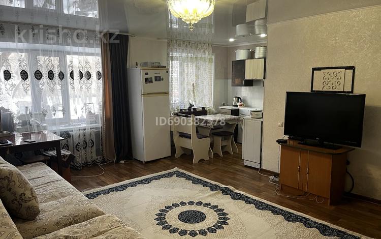 2-комнатная квартира, 44 м², 2/5 этаж, Бухар Жырау 1 — Торайгырова за 15 млн 〒 в Павлодаре — фото 3