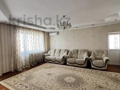 3-комнатная квартира, 97 м², 4/9 этаж посуточно, Розыбакиева 281 за 30 000 〒 в Алматы, Бостандыкский р-н