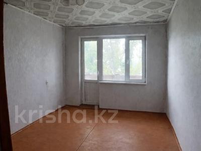 1-комнатная квартира · 33 м² · 5/5 этаж, мкр Строитель 16 за 8.8 млн ₸ в Уральске