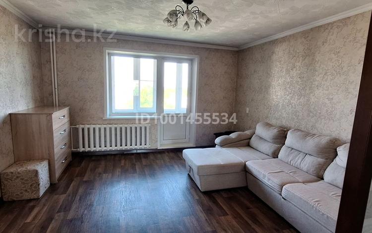 1-бөлмелі пәтер · 41 м² · 8/10 қабат, Каржаубайулы 259а, бағасы: 15 млн ₸ в Семее — фото 2