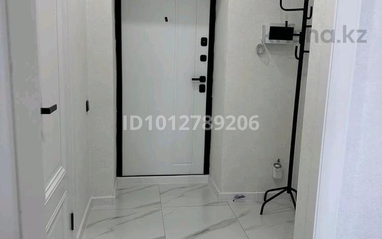 1-комнатная квартира · 40 м² · 11/12 этаж, Нажмиденова 15 за 250 000 ₸ в Астане, Алматы р-н — фото 2