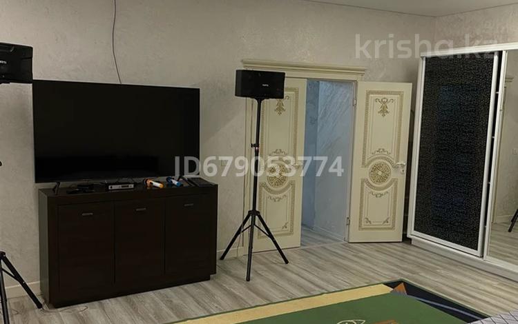 3-комнатный дом помесячно, 156 м², 6 сот., Герцена кажедуба за 800 000 〒 в Алматы, Турксибский р-н — фото 2