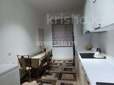 2-комнатная квартира · 70 м² · 1/16 этаж, мкр Шымсити — Возле 135 школы за 200 000 〒 в Шымкенте, Абайский р-н