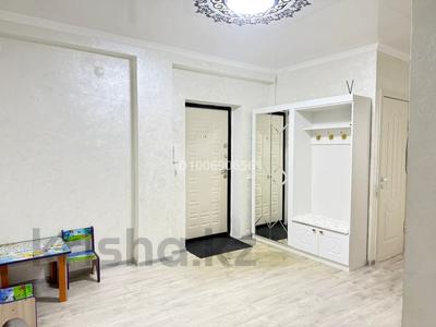 3-бөлмелі пәтер · 81.4 м² · 4/5 қабат, Абая 17/2 — В центре города, бағасы: 33 млн ₸ в Сатпаев