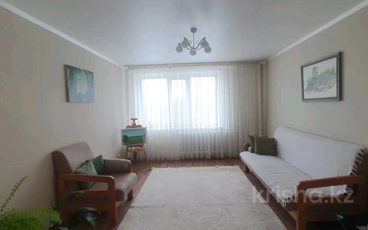 4-комнатная квартира, 78 м², 4/10 этаж, Назарбаева за 30 млн 〒 в Павлодаре — фото 2