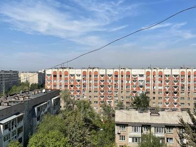 2-комнатная квартира, 57 м², 9/9 этаж, мкр Аксай-4 57 за 26.9 млн 〒 в Алматы, Ауэзовский р-н