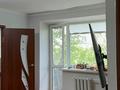 3-бөлмелі пәтер · 43.3 м² · 4/5 қабат, Нуркена Абдирова 54, бағасы: 15.5 млн ₸ в Караганде, Казыбек би р-н — фото 3