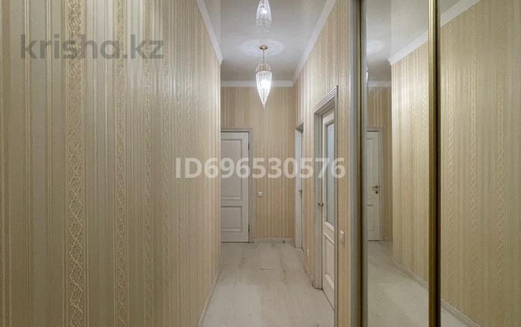 2-комнатная квартира · 62 м² · 5/6 этаж, Кабанбай батыра 58б — Гейдар алиева за 300 000 ₸ в Астане, Есильский р-н — фото 2