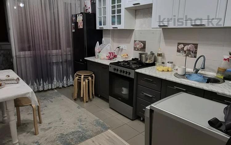3-бөлмелі пәтер · 64 м² · 3/5 қабат, Самал 25, бағасы: 25.5 млн ₸ в Талдыкоргане — фото 2