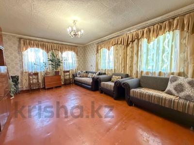Отдельный дом · 5 комнат · 150 м² · 10 сот., Суворова за 35 млн ₸ в Астане, Сарыарка р-н