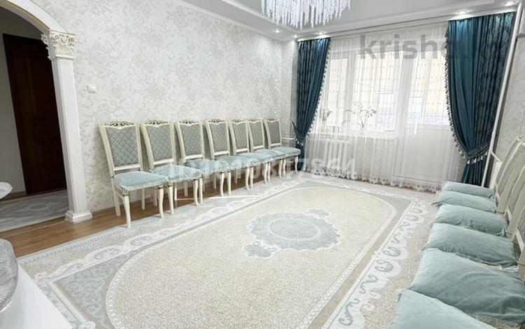 3-бөлмелі пәтер · 86 м² · 8/9 қабат, мкр Жана Орда 7, бағасы: ~ 28 млн ₸ в Уральске — фото 14