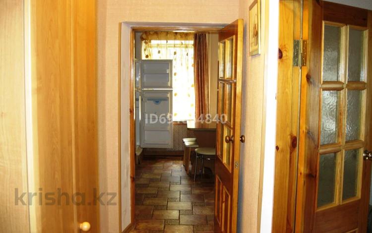 3-комнатная квартира · 75 м² · 5/5 этаж, Бухар-Жырау 38А — Лободы, Назарбаева за ~ 85 млн 〒 в Караганде, Казыбек би р-н — фото 2