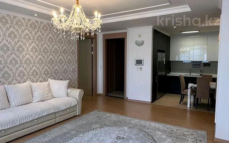 3-комнатная квартира · 100 м² · 13/30 этаж, Кошкарбаева 10 за 500 000 ₸ в Астане — фото 2