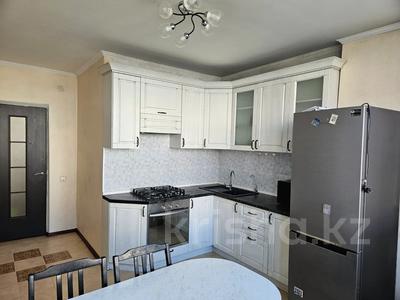 2-комнатная квартира · 60 м² · 5/8 этаж, Райымбека 241 за 300 000 ₸ в Алматы, Жетысуский р-н
