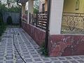 5-комнатный дом помесячно, 240 м², 8 сот., мкр Жас Канат за 850 000 〒 в Алматы, Турксибский р-н — фото 6