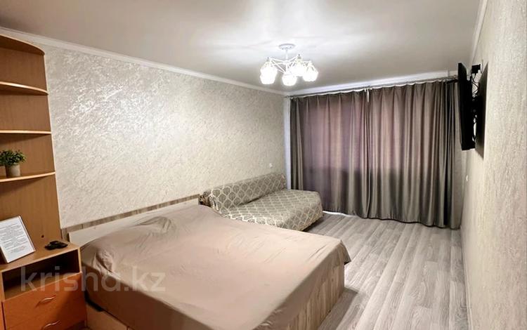 1-бөлмелі пәтер · 48 м² · 4/9 қабат, 27-шағынаудан, Университетская 21 — Каргу, бағасы: 13 000 ₸ в Караганде, Казыбек би р-н — фото 2