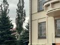 6-комнатный дом помесячно, 310 м², 7 сот., мкр Рахат за 2.2 млн 〒 в Алматы, Наурызбайский р-н