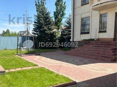 Жер үй мен саяжайлар в Алматы: Жеке үй · 6 бөлме · 430 м², мкр Рахат, бағасы: 1.5 млн 〒 Жеке үй · 6 бөлме · 430 м², мкр Рахат, бағасы: 1.5 млн 〒 в Алматы, Наурызбайский р-н