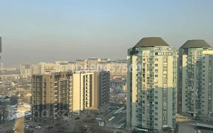 1-комнатная квартира, 40 м², 14/17 этаж помесячно, Навои 39 за 250 000 〒 в Алматы, Ауэзовский р-н — фото 2