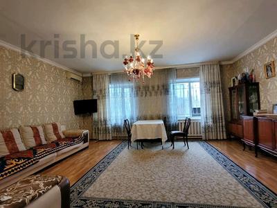 Отдельный дом · 4 комнаты · 150 м² · 9 сот., Кутжанова за 95 млн 〒 в Семее