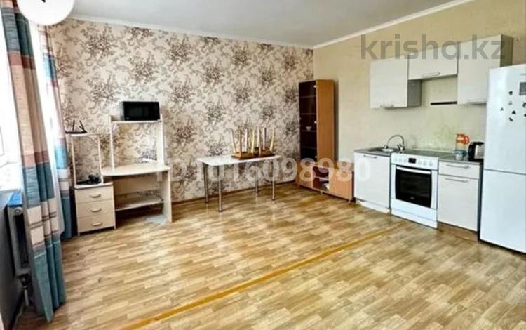 1-комнатная квартира · 44 м² · 2/12 этаж, Кабанбай батыра 42 за 200 000 ₸ в Астане, Есильский р-н — фото 8
