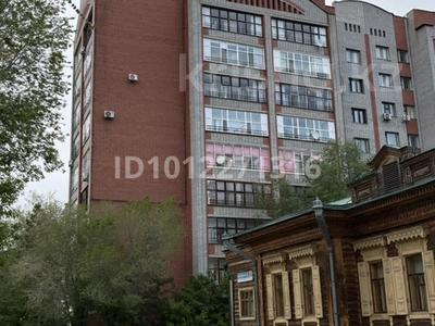 3 комнаты · 100 м², Ауэзова 22 за 50 000 ₸ в Астане, Сарыарка р-н