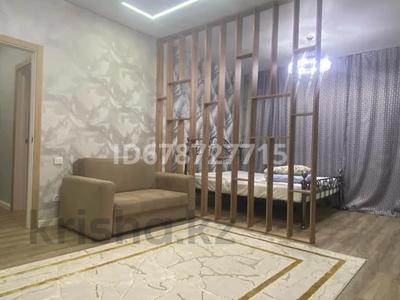 1-комнатная квартира · 57 м² · 1/4 этаж, Кайрат Жумагалиев 31 — Абиш Какилбаев за 2 500 〒 в Уральске