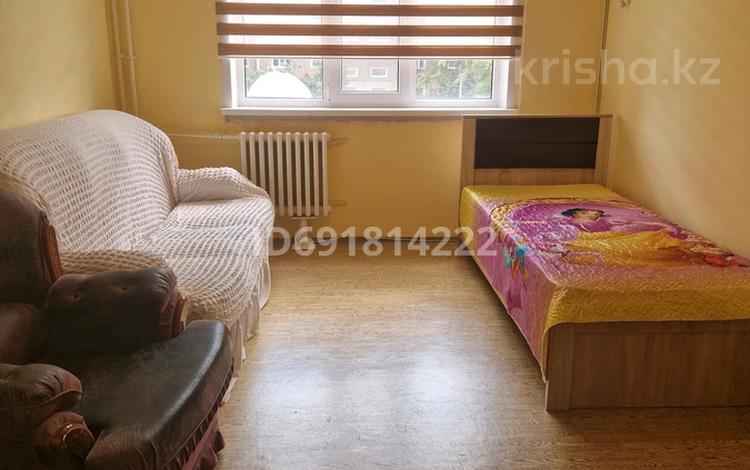 4-бөлмелі пәтер · 70 м² · 2/5 қабат, 10микр 8, бағасы: 30 млн ₸ в Аксае — фото 11