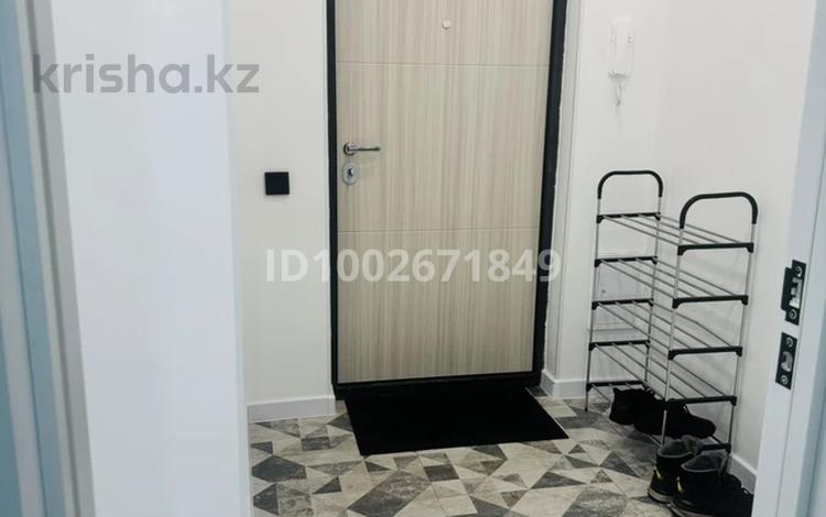 2-комнатная квартира · 40 м² · 6/14 этаж, Санжара Асфендиярова 9 за 300 000 ₸ в Астане, Нура р-н — фото 2