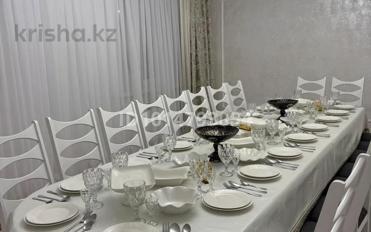 Жеке үй · 11 бөлме · 240 м², Арай-2 ш/а., Домалак ана 91, бағасы: 100 000 ₸ в Таразе, мкр Арай-2 — фото 2