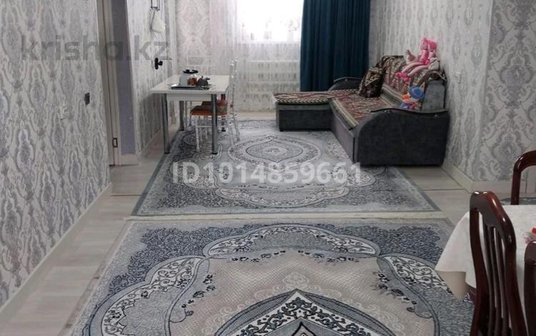 4-комнатная квартира · 100 м² · 2/5 этаж, 3 мик 15 дом 65 за 10 млн ₸ в Каратау — фото 2