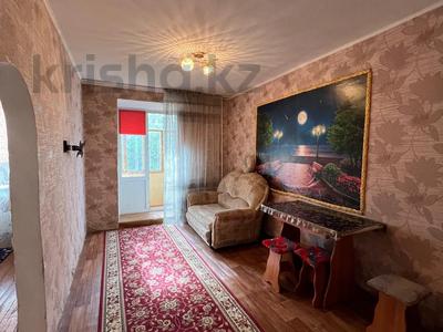 2-комнатная квартира · 44 м² · 3/5 этаж, Московская 18 — Камзина за 9.8 млн 〒 в Павлодаре