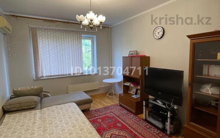 1-бөлмелі пәтер · 38 м² · 4/9 қабат, мкр Самал-3 105/1 — Достык / Хаджмиукана, бағасы: 270 000 ₸ в Алматы, Медеуский р-н — фото 2