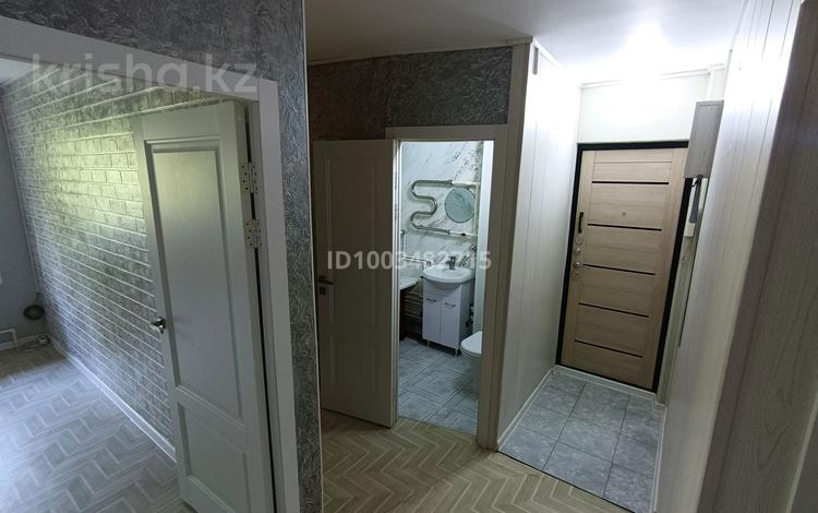 2-комнатная квартира · 48 м² · 2/5 этаж, мкр 5, Абулхаир-хана 39 — Океан, Казахтелеком за 17 млн ₸ в Актобе — фото 2