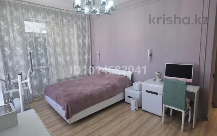 4-комнатная квартира · 107.8 м² · 7/7 этаж, Кабанбай батыра за 82.9 млн ₸ в Астане, Есильский р-н — фото 6
