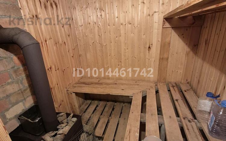 Үйдің бір бөлігі · 2 бөлме · 100 м² · 10 жүзд., 4 квартал 14/7 — Акбобек супер маркет, бағасы: 7 млн ₸ в Саина Шапагатовой — фото 2