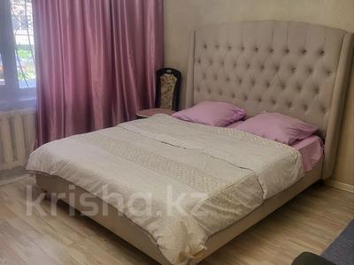1-бөлмелі пәтер · 40 м² · 1/10 қабат, Валиханова , Цум 129 — Каспий банка, цум, бағасы: 12 000 ₸ в Семее
