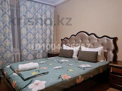 2-комнатная квартира · 55 м² · 5/5 этаж, Курмангазы 21 — Возле рынка Мерей. школа 19,3 садик золотой ключик за 15 000 ₸ в Атырау, мкр Авангард-4