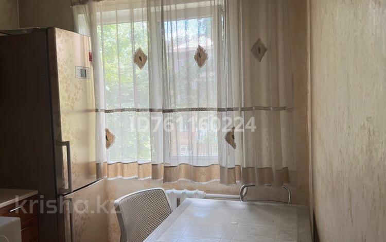 2-бөлмелі пәтер · 42 м² · 3/4 қабат, мкр №1 50 — Улукбека Алтынсарина, бағасы: 250 000 ₸ в Алматы, Ауэзовский р-н — фото 2