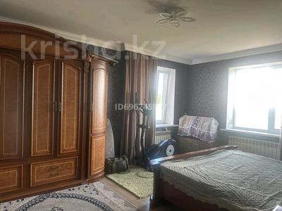 Продажа домов и дачи в Акмолинской обл.: Отдельный дом · 5 комнат · 180 м² · 12 сот., Майбалык 4 — Ресторан Жамал за 38 млн 〒 Отдельный дом · 5 комнат · 180 м² · 12 сот., Майбалык 4 — Ресторан Жамал за 38 млн 〒 в Кабанбае Батыра