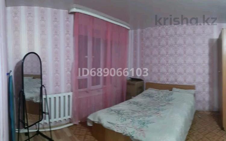 2-бөлмелі пәтер · 52 м² · 10/10 қабат, 27-шағынаудан, Мкр Юго-Восток, 27й микрорайон 23/7 — Шахтеров, бағасы: 250 000 ₸ в Караганде, Казыбек би р-н — фото 2