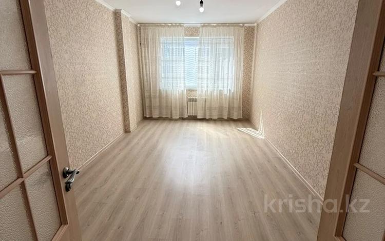 2-комнатная квартира · 65 м² · 3/9 этаж, мкр Акжайык, Толеметова 69/31 за 130 000 ₸ в Шымкенте, Абайский р-н — фото 2